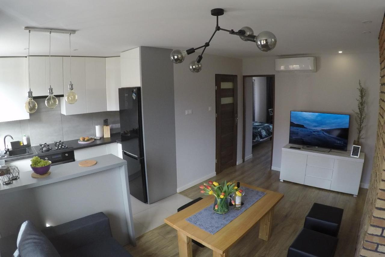 Apartament Bieszczady Apartment Ustrzyki Dolne Exterior photo